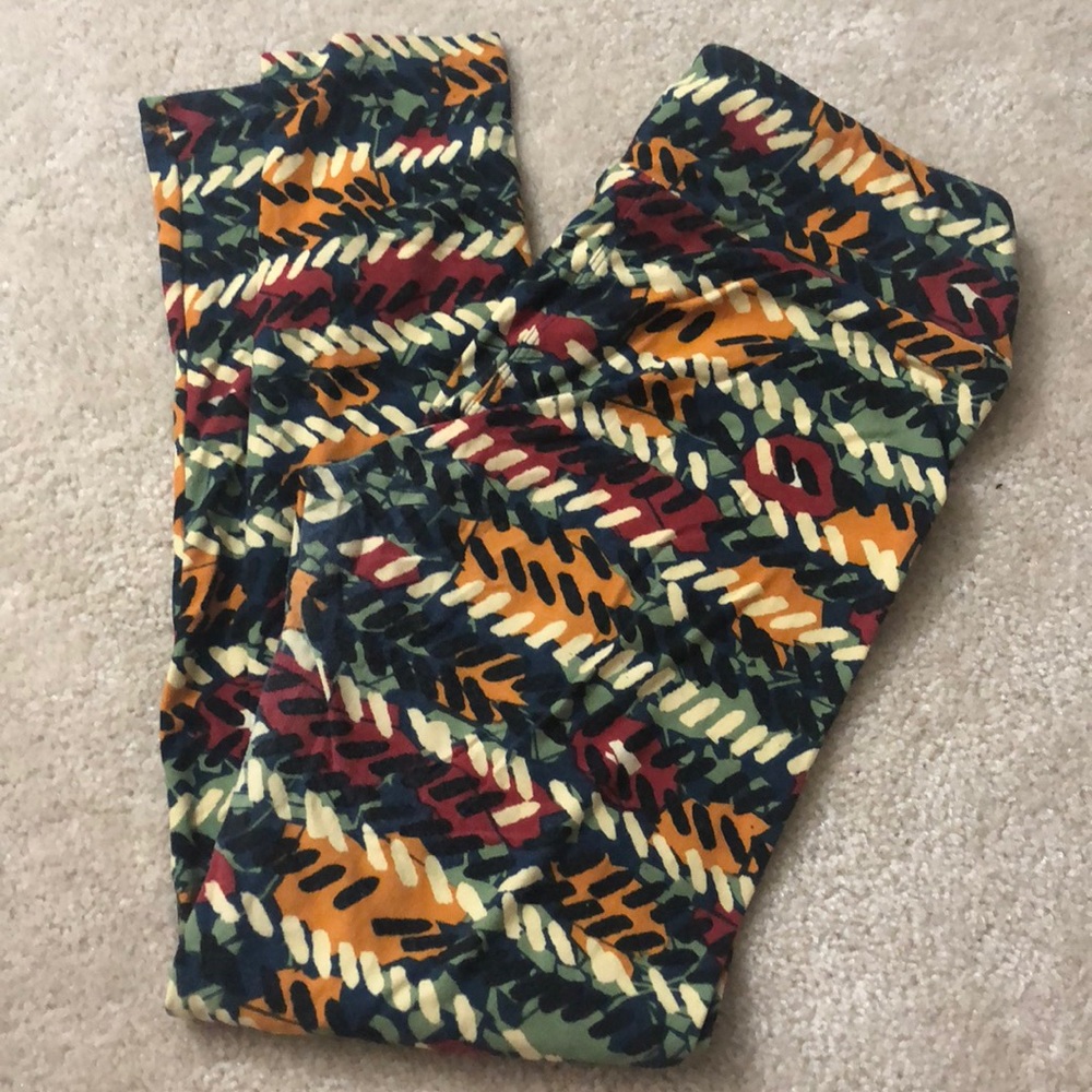Gently Used OS LuLaRoe Leggings